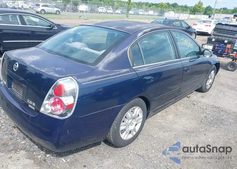 2006 Nissan Altima 2.5 S из США, поврежденный, VIN 1N4AL11D56C154428